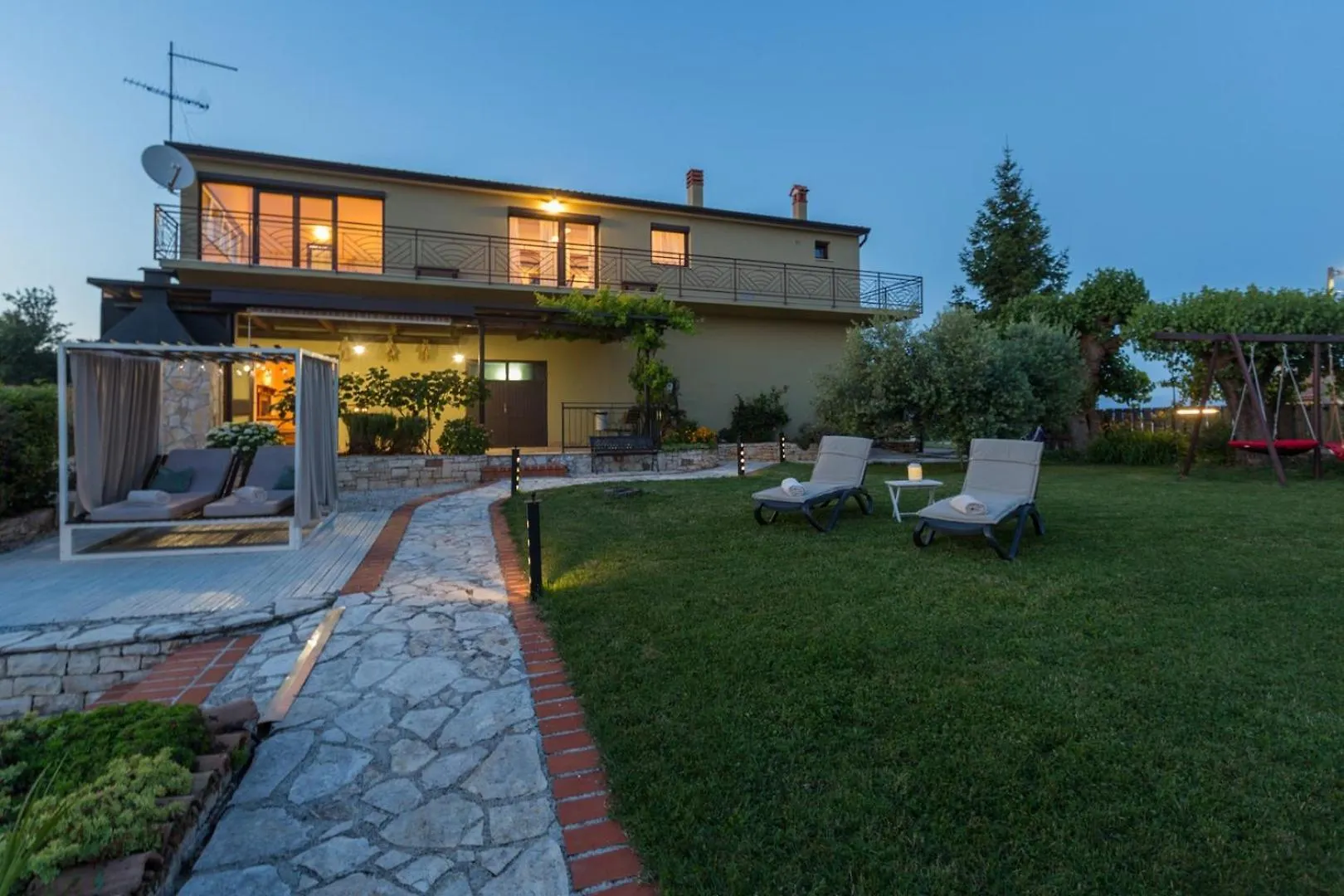 Villa Vital Vizinada 0*,  Croatia